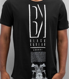 市场上装-T恤-时尚男装t恤