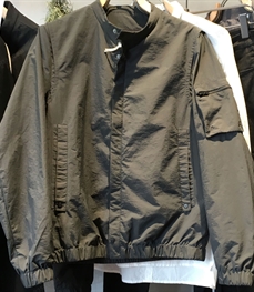 市场上装-夹克-（实拍）时尚男装夹克