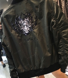 市场上装-夹克-（实拍）时尚男装夹克