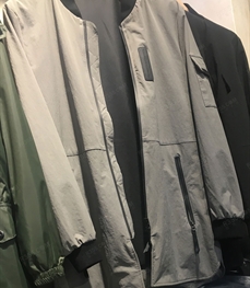 市场上装-中长外套-（实拍）时尚男装中长外套