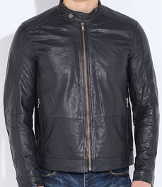 市场上装-皮衣-时尚商务皮衣
