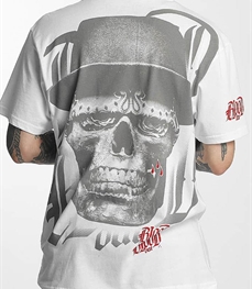 市场上装-T恤-时尚男装t恤