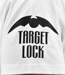 市场上装-T恤-时尚男装t恤