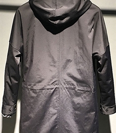 市场上装-中长外套-时尚男装中长外套