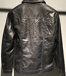 市场上装-皮衣-时尚男装皮衣