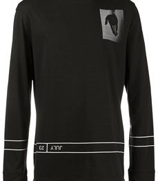 市场上装-T恤-休闲男装t恤