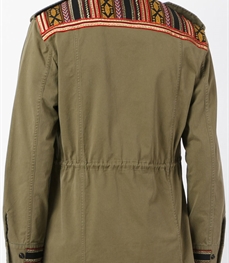 市场上装-中长外套-休闲男装中长外套