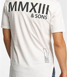 市场上装-T恤-时尚男装t恤