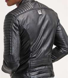 市场上装-皮衣-时尚男装皮衣