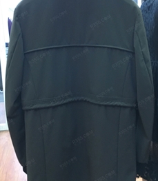 市场上装-中长外套-（实拍）时尚男装中长外套