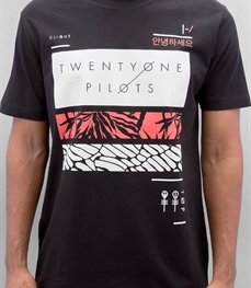 市场上装-T恤-时尚男装t恤