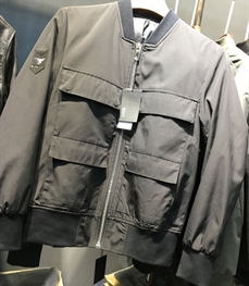 市场上装-夹克-（实拍）时尚男装夹克