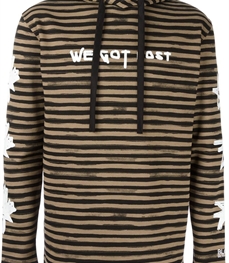 市场上装-T恤-休闲男装t恤