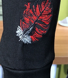 市场上装-T恤-时尚男装t恤