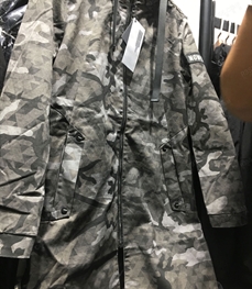 市场上装-中长外套-（实拍）时尚男装中长外套