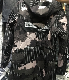 市场上装-中长外套-（实拍）时尚男装中长外套