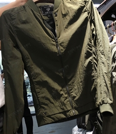 市场上装-夹克-（实拍）时尚男装夹克