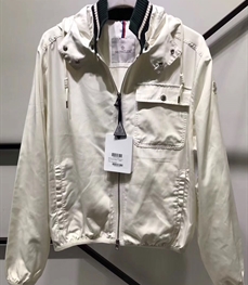 市场上装-夹克-时尚商务夹克