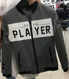 市场上装-夹克-（实拍）时尚男装夹克