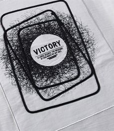 市场上装-T恤-时尚男装t恤