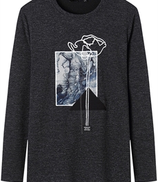 市场上装-T恤-时尚男装t恤