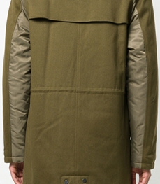 市场上装-中长外套-休闲男装中长外套