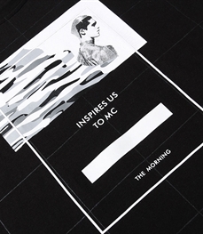 市场上装-T恤-时尚男装t恤