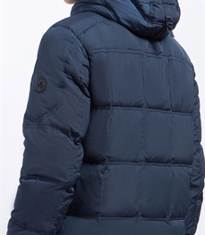 市场上装-棉衣/羽绒服-时尚商务棉服