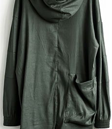 市场上装-中长外套-时尚男装中长外套