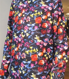 市场上装-衬衫-（实拍）时尚商务衬衫