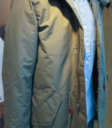 市场上装-大衣-（实拍）时尚商务大衣