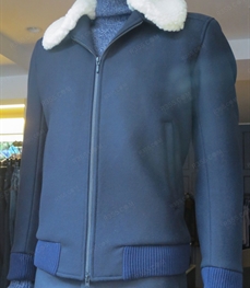 市场上装-夹克-（实拍）时尚商务夹克