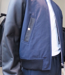 市场上装-夹克-（实拍）时尚商务夹克