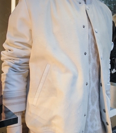 市场上装-皮衣-（实拍）时尚商务皮衣