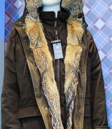 市场上装-棉衣/羽绒服-（实拍）时尚商务棉服