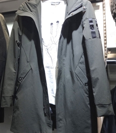 市场上装-中长外套-（实拍）时尚男装中长外套