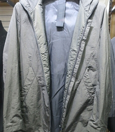 市场上装-大衣-（实拍）时尚商务大衣