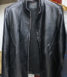 市场上装-皮衣-（实拍）时尚商务皮衣
