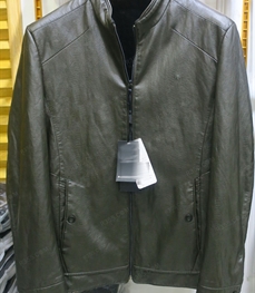 市场上装-皮衣-（实拍）时尚商务皮衣