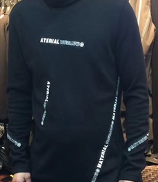 市场上装-T恤-时尚男装t恤