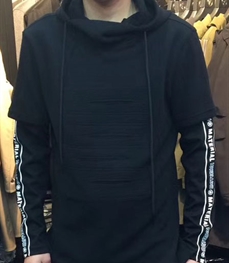 市场上装-T恤-时尚男装t恤