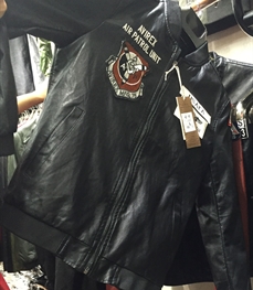 市场上装-皮衣-时尚男装皮衣