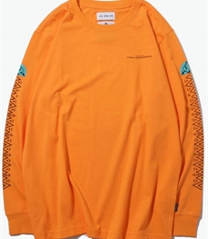 市场上装-T恤-休闲男装t恤