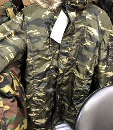 市场上装-中长外套-（广交会）时尚男装中长外套