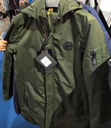 市场上装-中长外套-（广交会）时尚男装中长外套