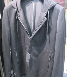 市场上装-大衣-（实拍）时尚商务大衣