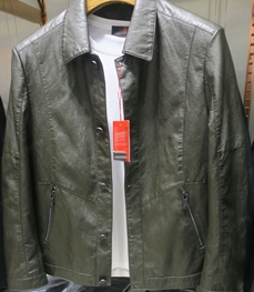 市场上装-皮衣-（实拍）时尚商务皮衣