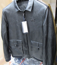 市场上装-皮衣-（实拍）时尚商务皮衣