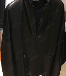 市场上装-皮衣-（实拍）时尚商务皮衣