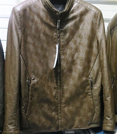 市场上装-皮衣-（实拍）时尚商务皮衣